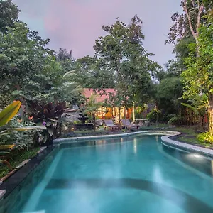 https://jero-sebali-villa.ubudhotelsnow.com